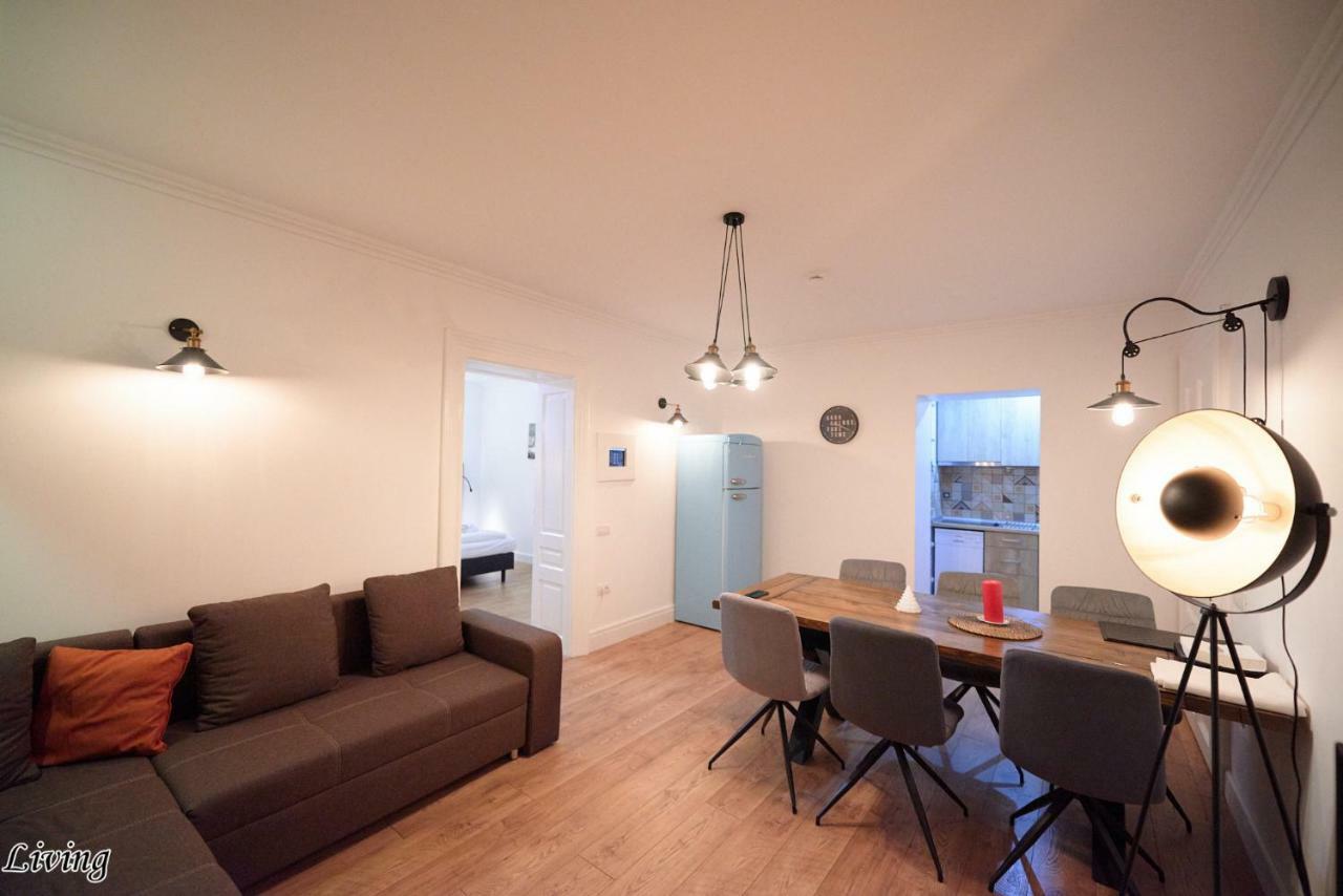 Smart Suite Poienii Braşov Buitenkant foto